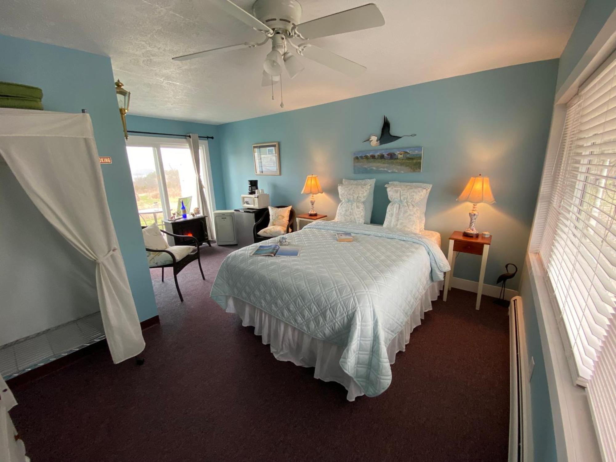 Savannah House Wine Country Inn & Cottages Himrod Exterior photo